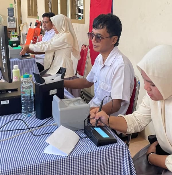 Program Inovatif Jempol Disko, Jemput Bola Perekaman KTP-el di Sekolah