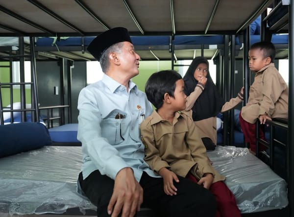 Sekolah Rakyat Sangat Dirasakan Manfaatnya Bagi Masyarakat  Kurang Mampu