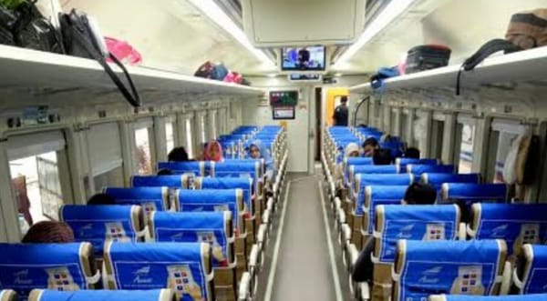 YLKI Kritisi Usul DPR soal Gerbong Merokok di Kereta Api