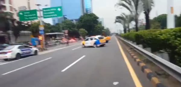 Rekayasa Lalu Lintas Diberlakukan  Akibat Aksi Unjuk Rasa Depan Gedung DPR/MPR
