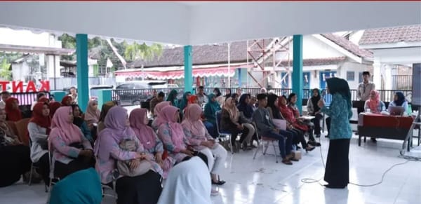 Pendidikan Keluarga Pondasi Penting Dalam Menyiapkan Generasi Emas 2045