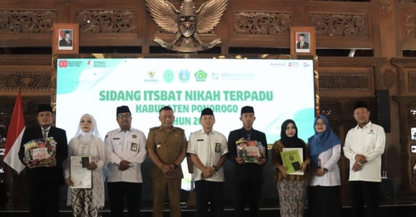 Sebanyak 28 Pasangan Ikuti Nikah Massal di Ponorogo