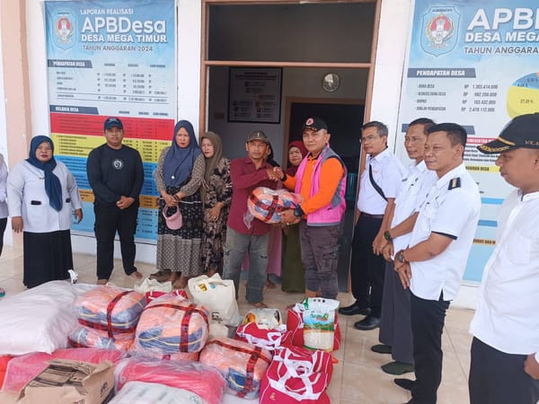 Peduli Korban Puting Beliung, Pemkab Kubu Raya Salurkan Bantuan di Mega Timur