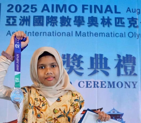 Siswi SD Muhammadiyah 2 Pontianak Raih Medali Perak Olimpiade Matematika