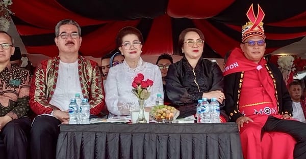 Bodewin : "Bergerak Bersama Par Ambon, Maluku, dan Indonesia Pung Bae".