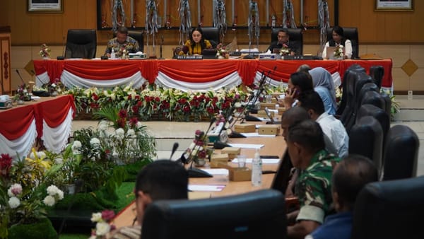 DPRD Kota Ambon Gelar Uji Publik Ranperda Smart City.