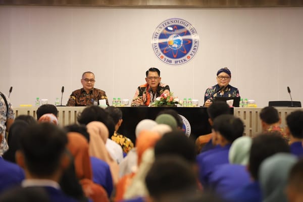 Pemkab Sleman Memberikan Akses Beasiswa Kepada Mahasiswa Berprestasi Yang Tidak Mampu.