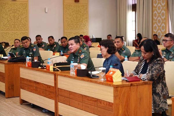 Kuatkan Hubungan Kelembagaan, Gubernur Akademi Militer Audiensi dengan Rektor UGM