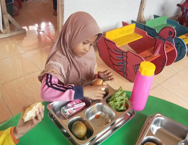 Tidak Saja SD SMP & SMA, Anak PAUD di Lamsel Juga Dapat Jatah MBG