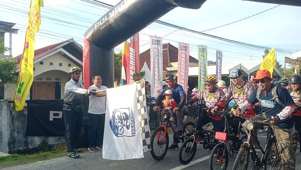 Kasdim 1016 Palangka Raya Gowes Bareng, Semarak Silaturahmi dan Hidup Sehat