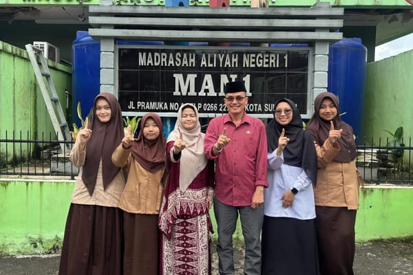 Empat Siswa MAN 1 Kota Sukabumi Lolos OMI Sains Tingkat Provinsi 2025