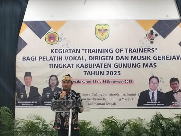 Guntur Talajan Dorong Profesionalisme Pelatih Musik Gerejawi di Gunung Mas