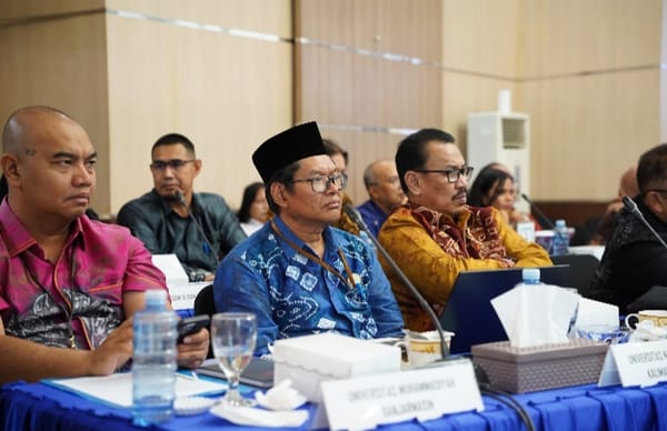 Rektor UNUKASE Hadiri Kunjungan Kerja Komisi X DPR RI Di Banjarmasin