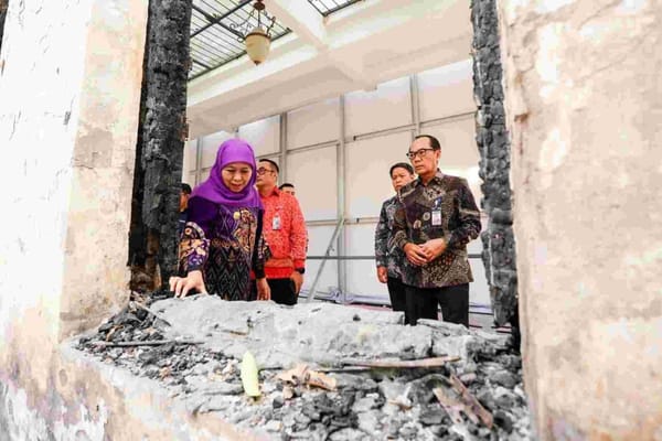Gubernur Jatim " FESyar 2025 Event Ekonomi Dan Keuangan Syariah Terbesar Di Indonesia."