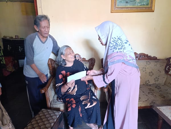 Pensiunan RRI Malang Rayakan HUT dengan Anjangsana, Bukti Kepedulian Tak Pernah Pensiun