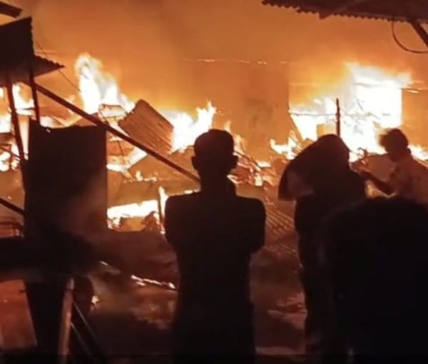 Ledakan Tabung Gas LPG , 7 Rumah Kontrakan  Di Jemur Wonosari Terbakar.