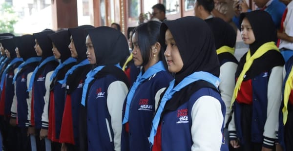 Bupati Ponorogo  Kagum pada Remaja yang Menjadi Anggota PMR