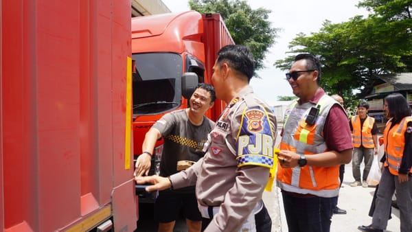 Berkendara Aman di Jalan Tol