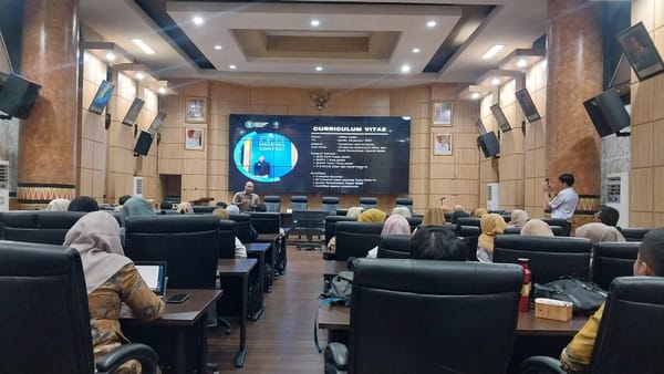 Melalui Workshop Kewaspadaan dan Penanganan Insiden Phising, Guru di Padang Dibekali "Tameng" dari Serangan Siber