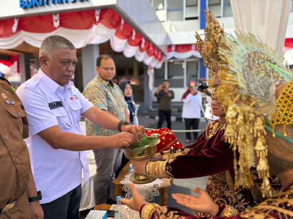 Donor Darah RRI Fest 2025 di RRI Bukittinggi Diikuti Pendonor dari TNI, Polri, ASN, Mahasiswa, Pelajar dan Masyarakat