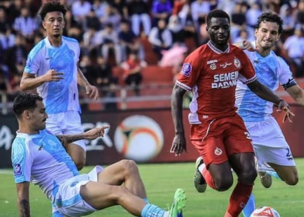 Bermain di Kandang Sendiri dengan Dukungan Penuh Suporter, Semen Padang Kalah 1 - 2 dari PSBS Biak