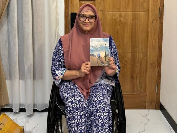 Pengalaman Pribadi Aktivis Perempuan Disabilitas " Dwi Aryani" Tuangkan Dalam Novel