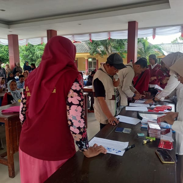 Pemerintah Provinsi Jawa Timur Cairkan Bantuan PKH dan Jaminan Sosial Lanjut Usia (JASLU)
