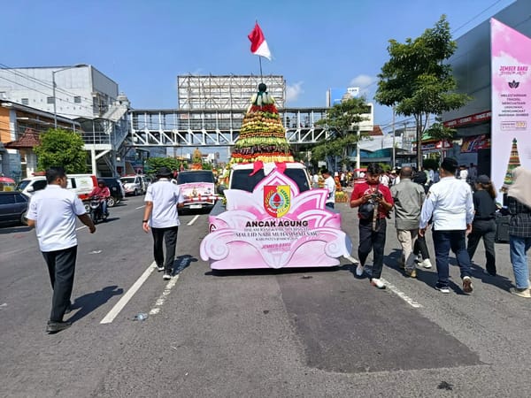 Ancak Agung Meriahkan Hajatan Akbar Parade Seni dan Budaya