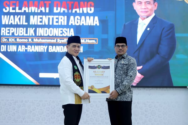 Kuliah Umum di UIN Ar-Raniry, Wamenag Tekankan Peran PTKIN dalam Ketahanan Nasional