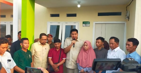Rumah untuk Keluarga Almarhum Affan di Cileungsi Diserahkan Menteri PKP Bersama Mendagri