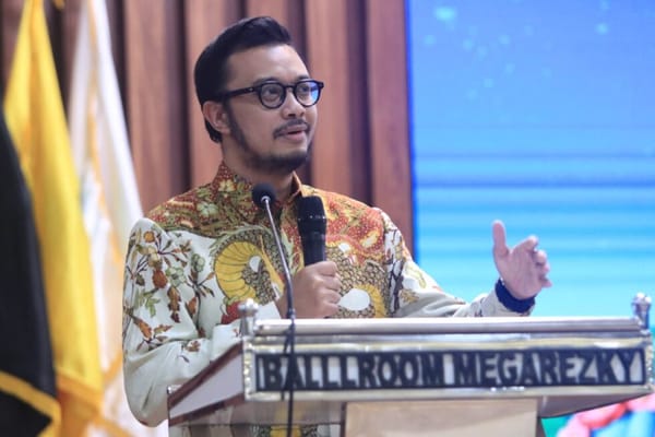 Ketua Yayasan Pendidikan Islam Megarezky Beri Pesan Kebangsaan Kepada Mahasiswa Baru Unimerz