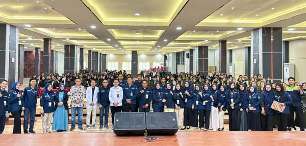 Transformasi Digital Pendidikan Vokasi Pada Masa Adaptasi Kebijakan Tenaga Kesehatan, Kuliah Umum di Poltekkes Megarezky Makassar