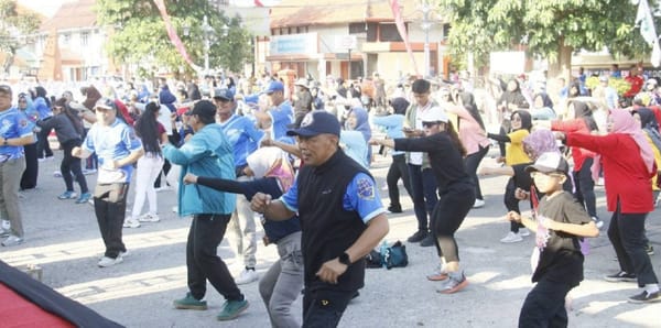 Peringati Harhubnas 2025, Dishub Ponorogo Gelar Senam Sehat Bersama