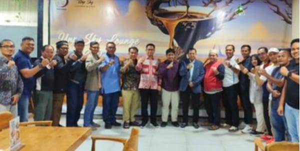 Keluarga Besar UNP Kompak Dukung Hamdanus - Dipo Pimpim KONI Sumbar