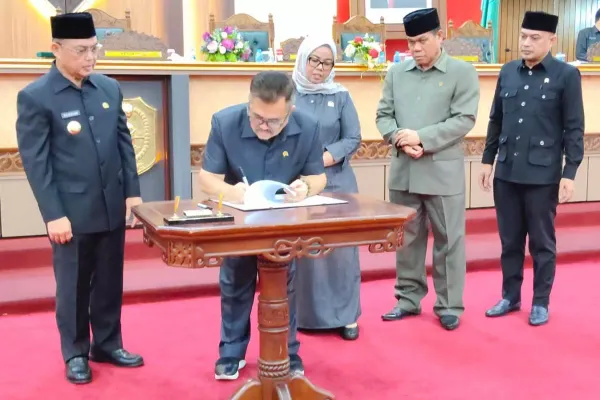 APBD Perubahan Kalbar 2025 Defisit, Gubernur Norsan Beberkan Strategi Pemulihan