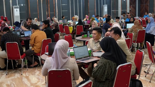 Perkuat Mutu Pendidikan Universitas Megarezky Makassar Gelar Workshop Penulisan Buku Ajar