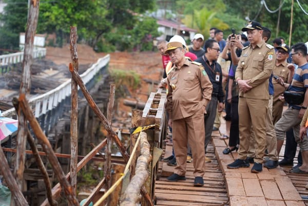 Gubernur Norsan: Jembatan Kecapah Harus Kokoh, Tak Boleh Lagi Terendam Banjir