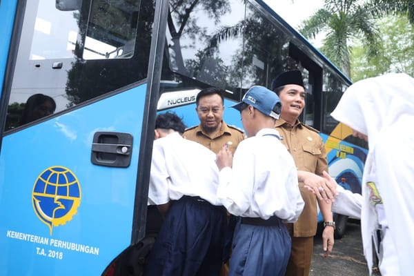 Bahasan Lepas 12 Siswa Sekolah Rakyat, Tekankan Pendidikan sebagai Bekal Utama