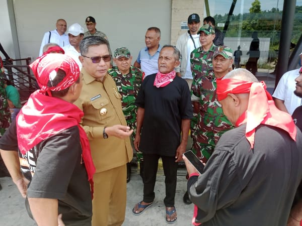 WALIKOTA AMBON DAMAIKAN SENGKETA TOKO DIAN PERTIWI–HATULESILA, SASI ADAT RESMI DIBUKA