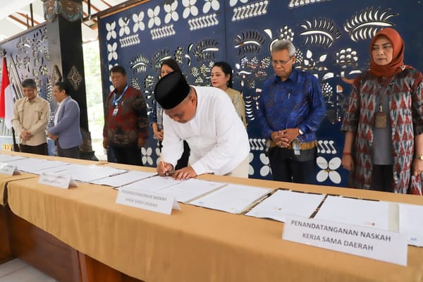 Pemkab Sleman Teken Kesepakatan Beasiswa Sleman Pintar dengan 52 Perguruan Tinggi di DIY
