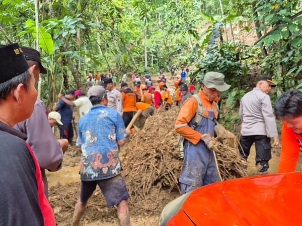 Tim BPBD Purbalingga Pastikan Tidak Ada Korban Jiwa Pada Musibah Tanah Longsor   Selasa Lalu
