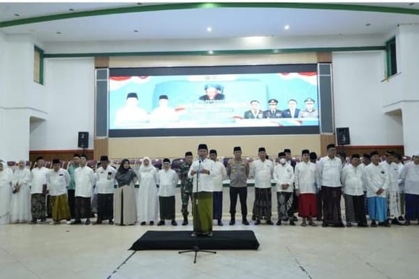 Gubernur Kalteng Pimpin Apel Hari Santri Nasional 2025 di UIN Palangka Raya