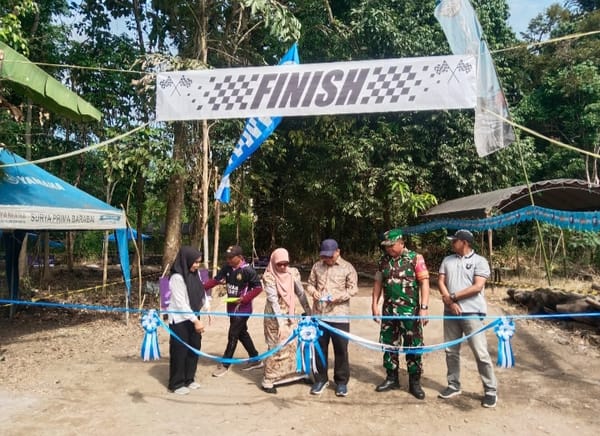 Wakil Bupati Hulu Sungai Tengah (HST) Buka Kejuaraan Mini Cross Benua Enam