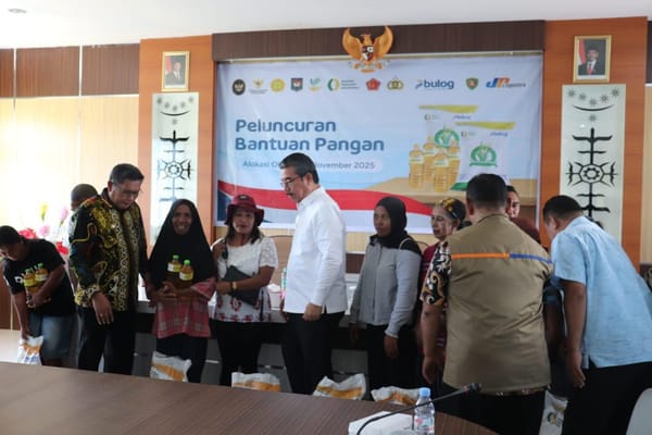 Gubernur Maluku Luncurkan Penyaluran Bantuan Pangan Beras dan Minyak Goreng untuk 123.522 KK di Maluku.