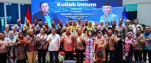 Kuliah Umum Presiden Keenam Susilo Bambang Yudhoyono - SBY - Di Kampus Unesa Magetan.