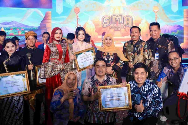 SMA Award Jawa Timur Pecahkan Dua Rekor MURI