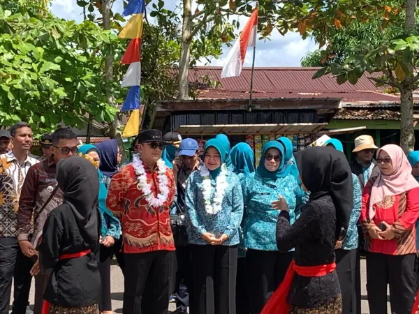 Sujiwo Ajak PKK Jadi Motor Penggerak Pembangunan Keluarga di Kubu Raya
