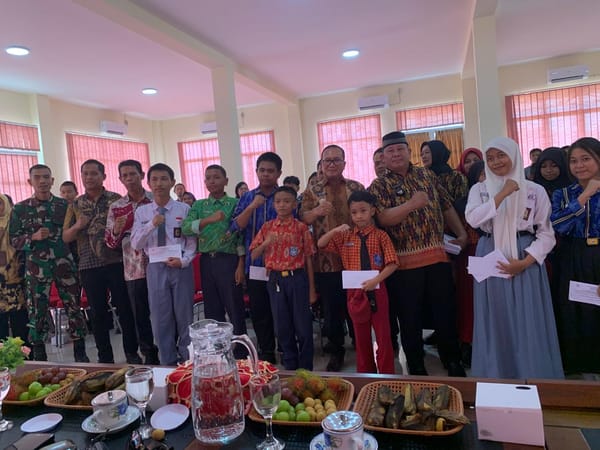 Salurkan Dana Desa untuk Beasiswa Siswa Miskin Berprestasi