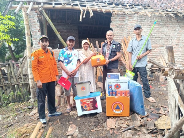 Kunjungan Dan Penyerahan Bantuan BPBD Jember kepada Korban Gempa