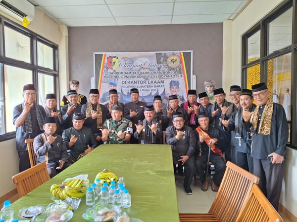 Pengurus LKAAM Sumbar Sambut Hangat Kedatangan Dan Pom Dam XX/Tuanku Imam Bonjol